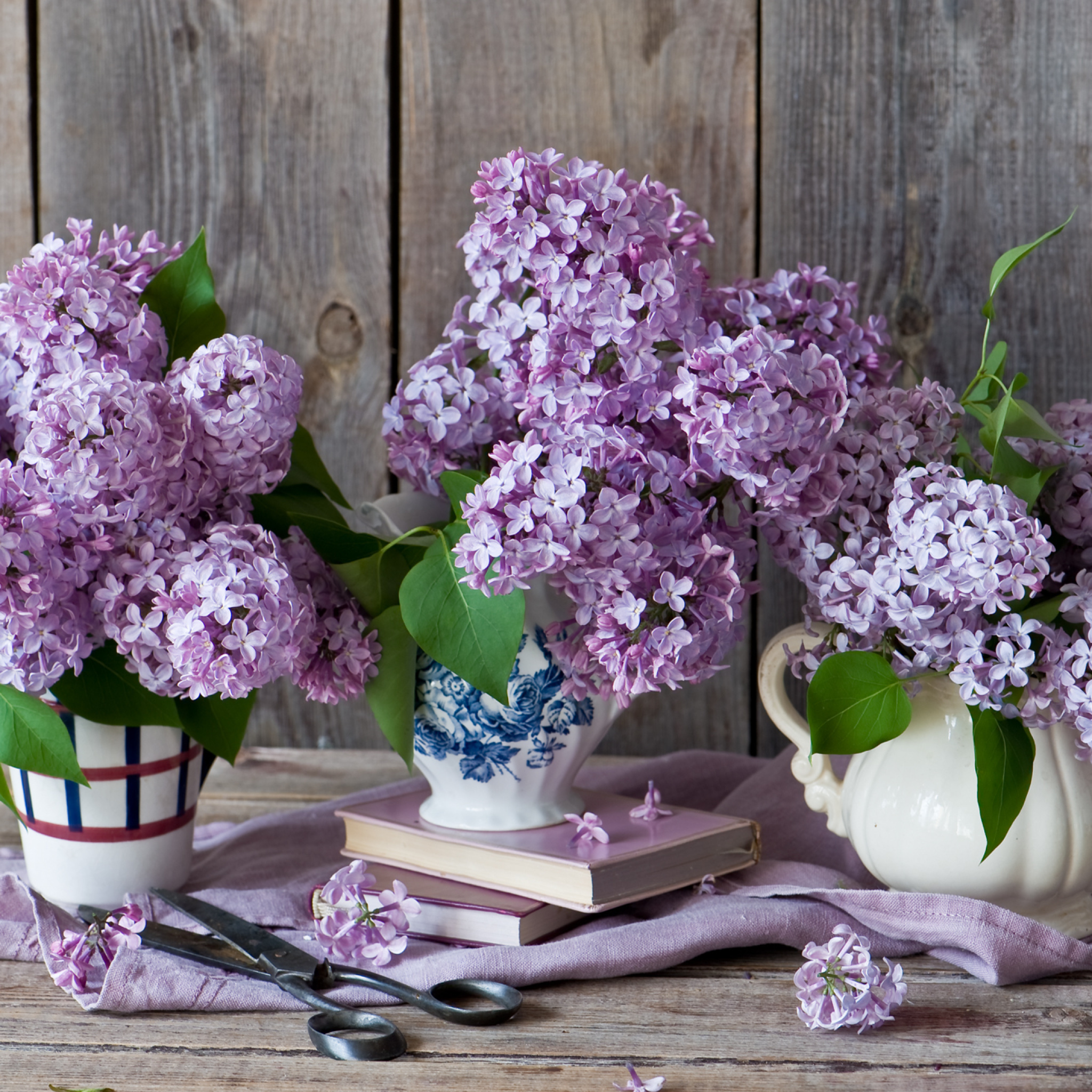 Обои Lilac Bouquet 2048x2048
