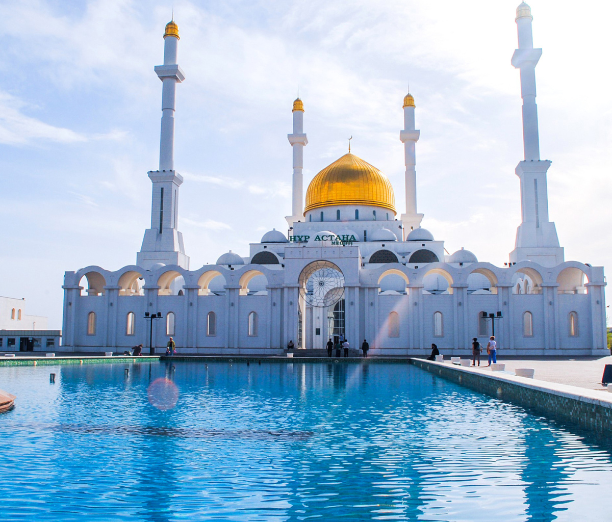 Das Mosque in Astana Wallpaper 1200x1024