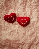 Smiling Hearts wallpaper 128x160