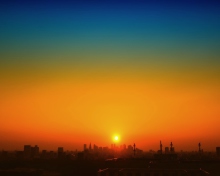 Fondo de pantalla Sunset Over Town 220x176