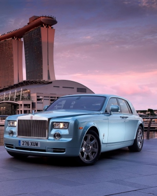 Rolls Royce - Obrázkek zdarma pro iPhone 4S