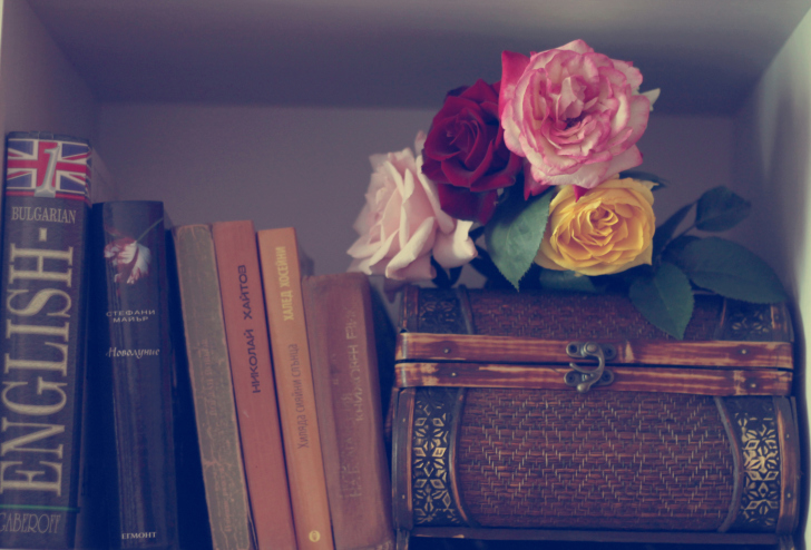 Flowers And Vintage Box wallpaper