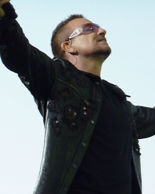 Bono U2 - Obrázkek zdarma pro iPhone 5S