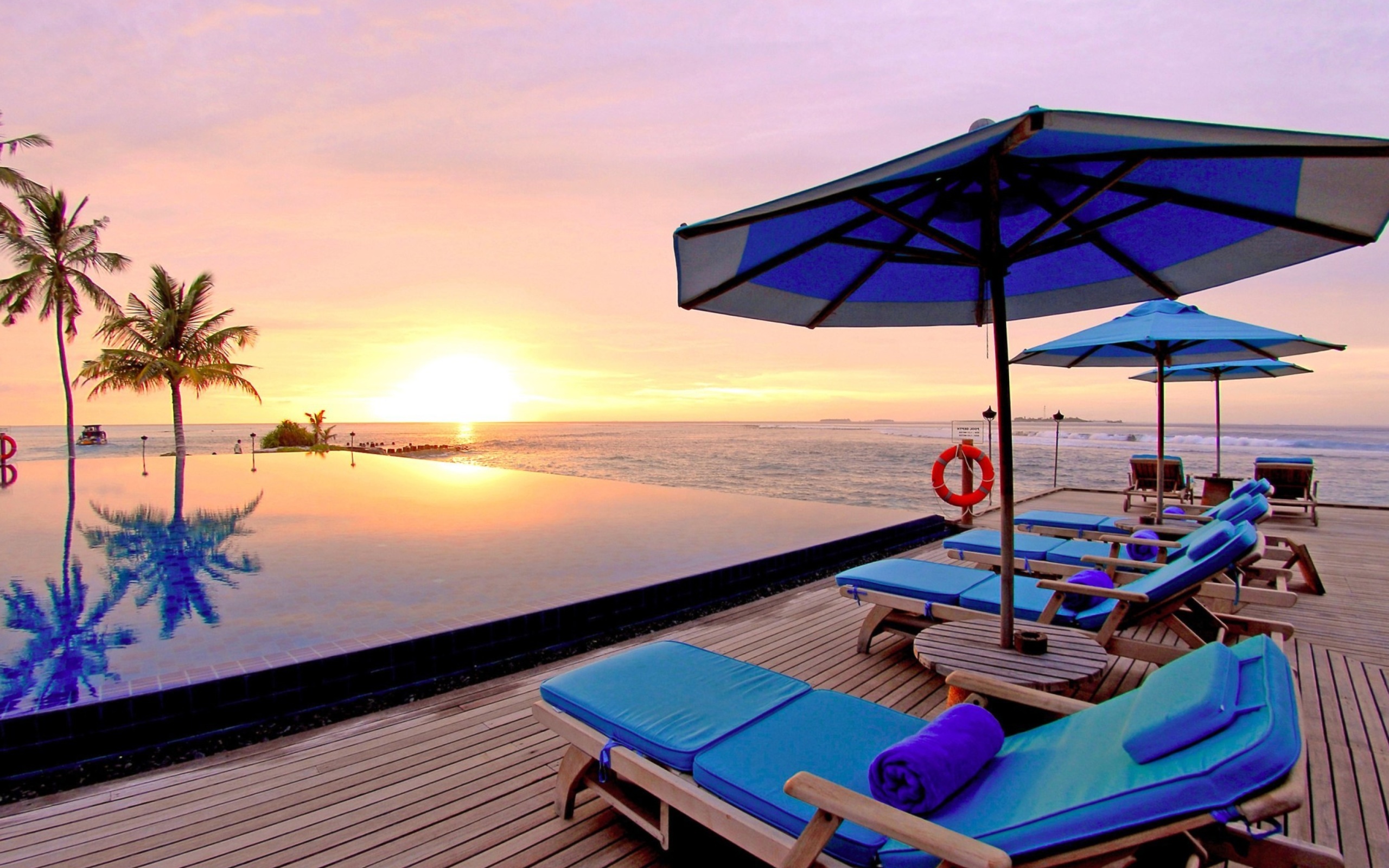 Fondo de pantalla Luxury Wellness Resort in Tropics 2560x1600