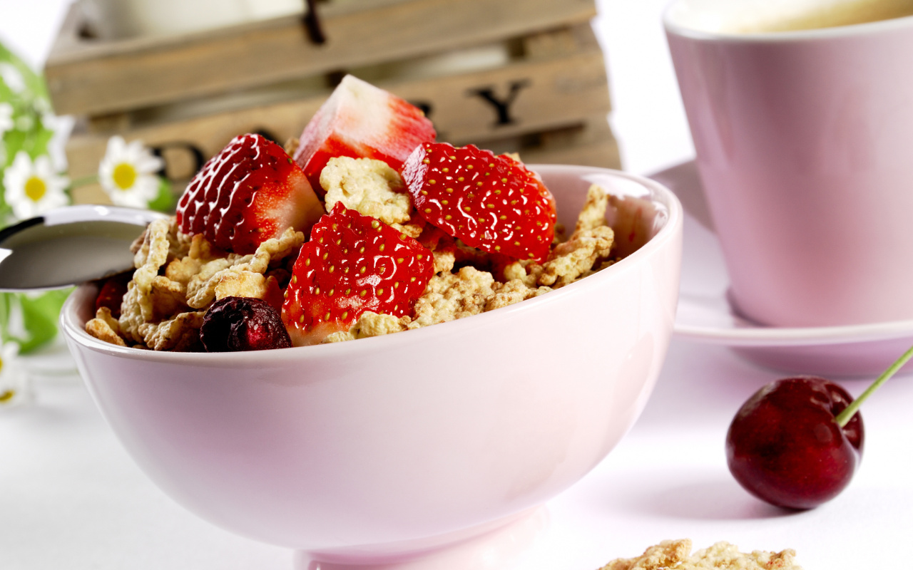 Tasty eco breakfast with muesli wallpaper 1280x800