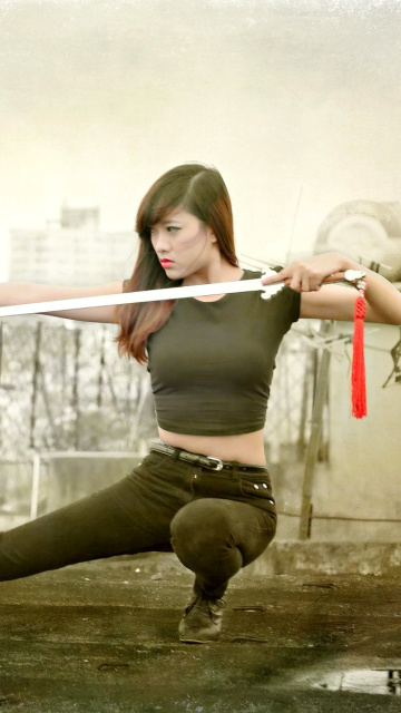 Sfondi Japanese girl warrior 360x640