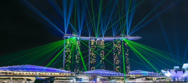 Screenshot №1 pro téma Laser show near Marina Bay Sands Hotel in Singapore 720x320