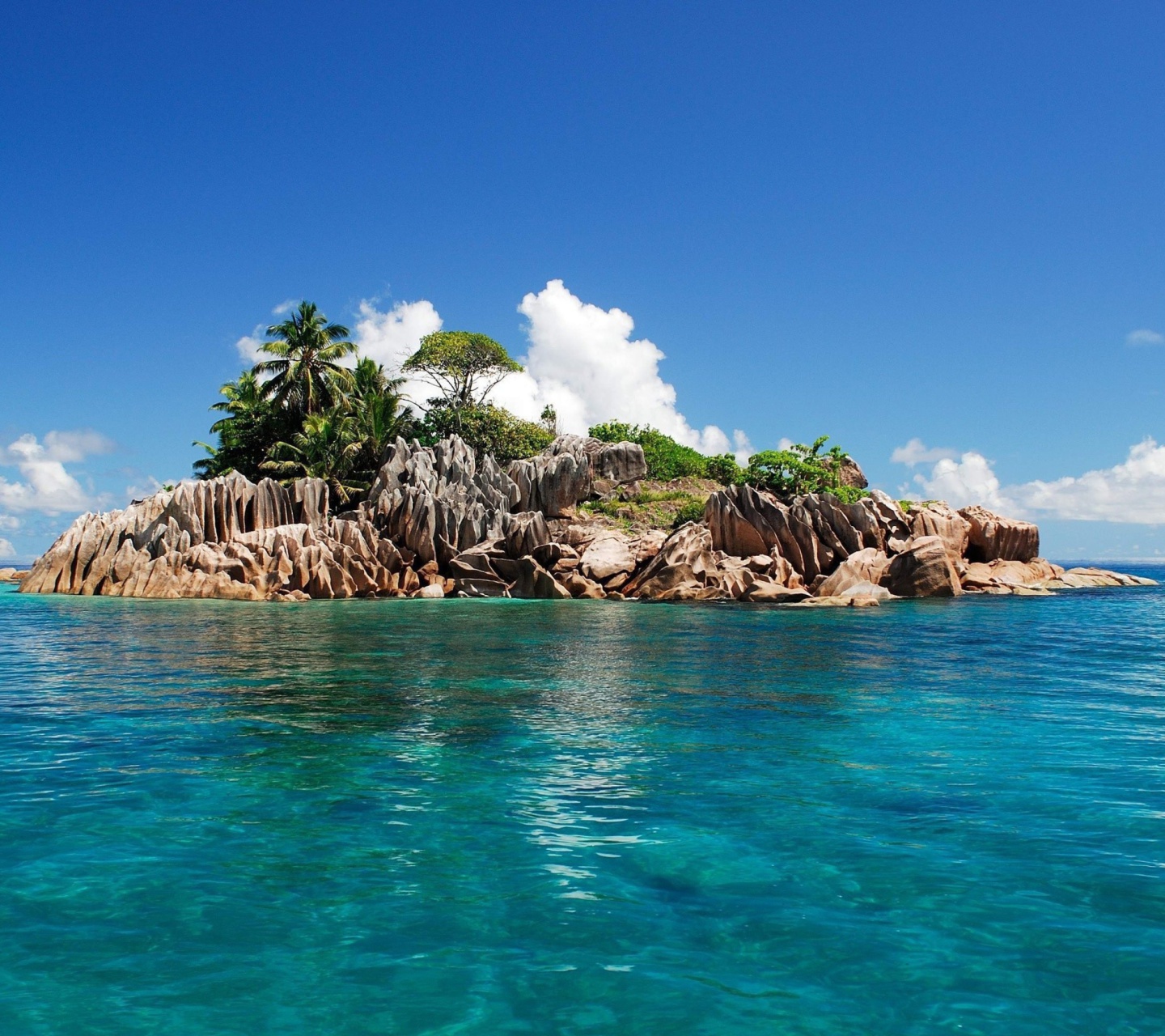 Screenshot №1 pro téma Island In The Indian Ocean 1440x1280