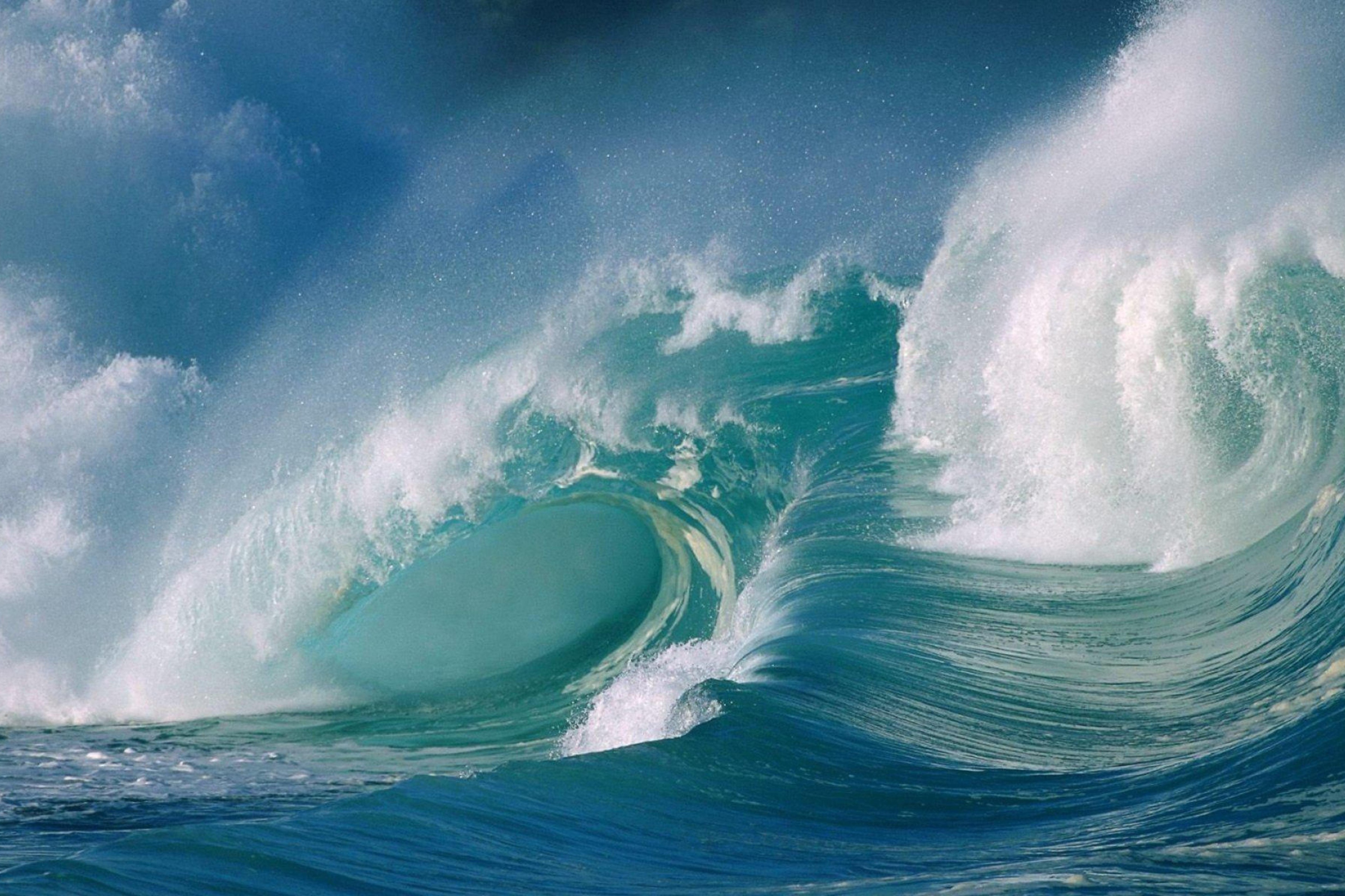 Das Crazy Waves Wallpaper 2880x1920