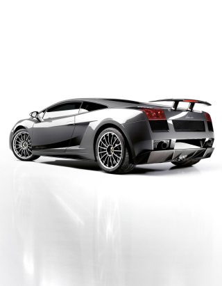 Kostenloses Lamborghini Gallardo Superleggera Wallpaper für iPhone 4