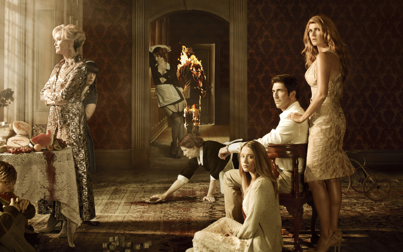 Screenshot №1 pro téma American horror story, Dylan McDermott, Evan Peters 1680x1050