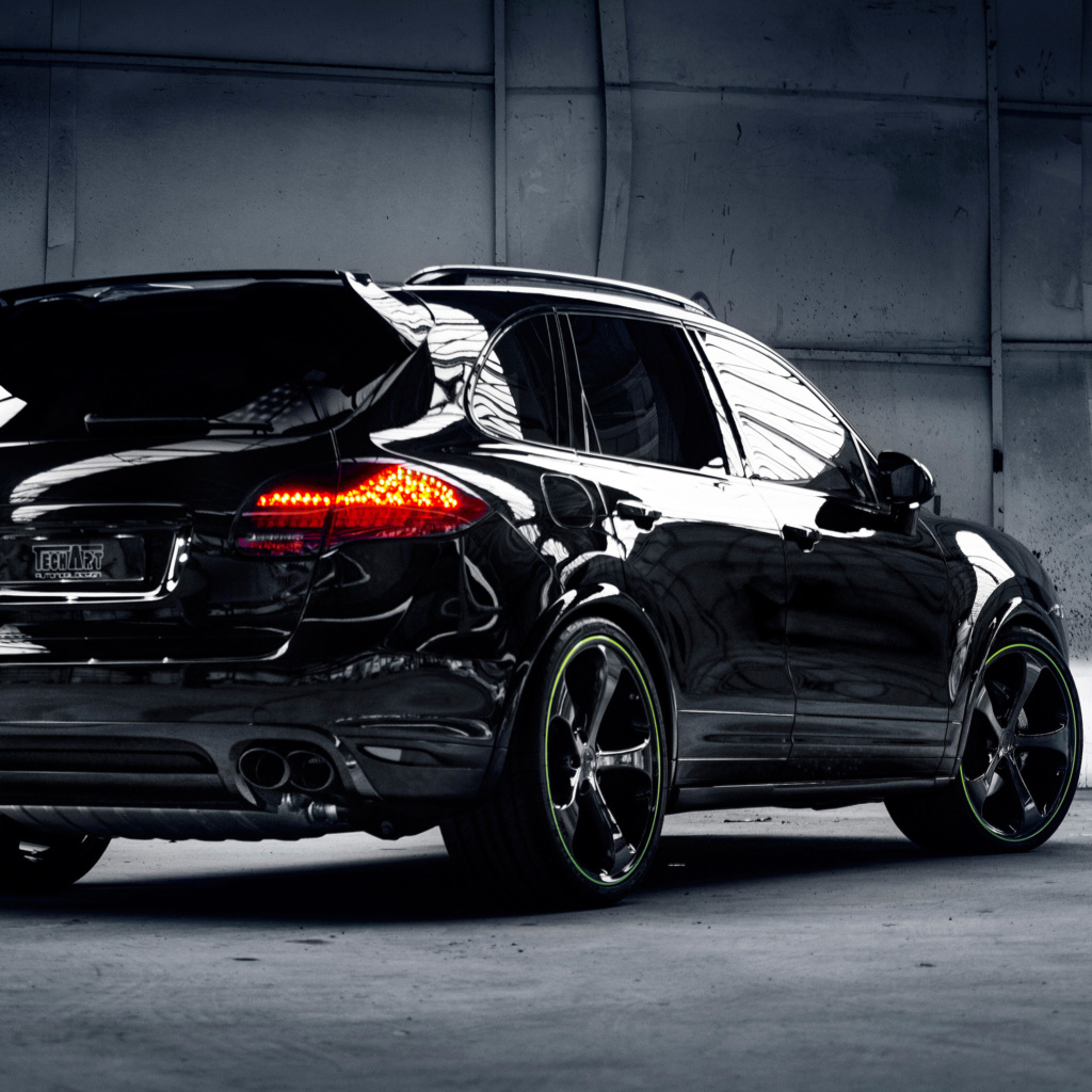 Porsche Cayenne Turbo S wallpaper 1024x1024