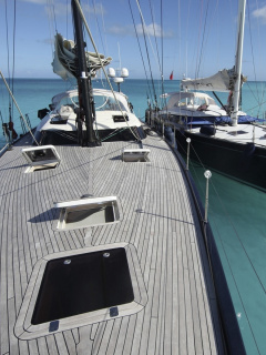 Fondo de pantalla Sailing Boat in Croatia 240x320