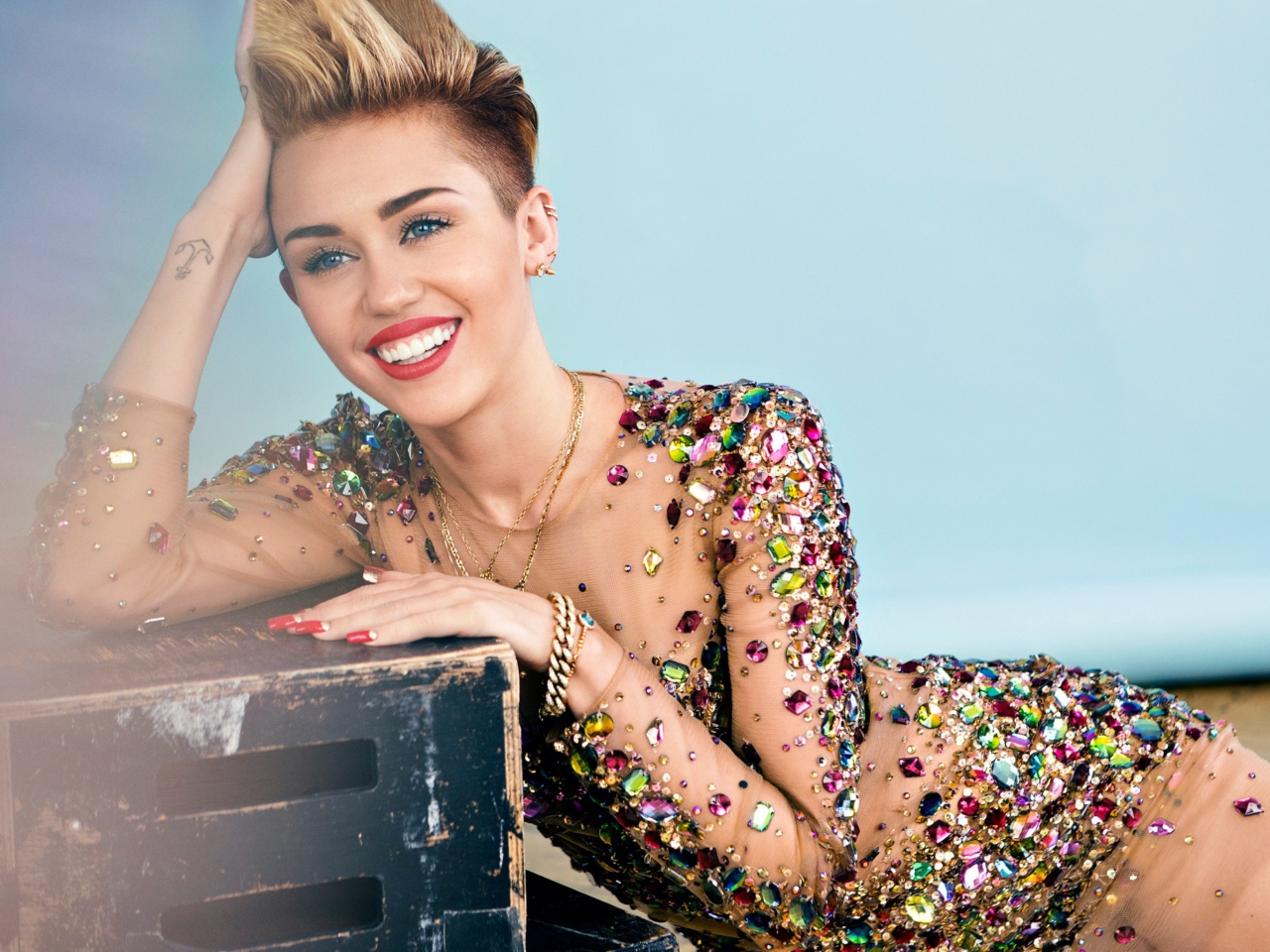 Обои Miley Cyrus 2014 1280x960