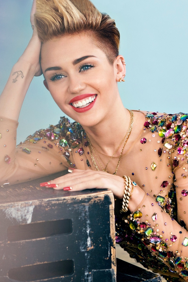 Fondo de pantalla Miley Cyrus 2014 640x960