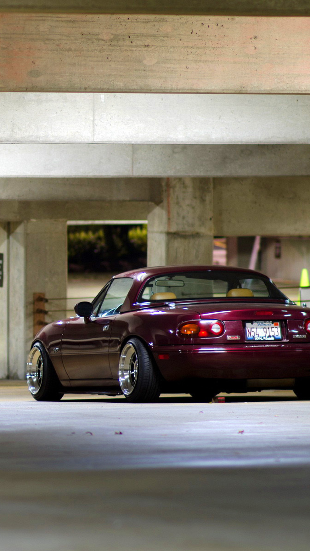 Mazda RX 8 In Garage screenshot #1 1080x1920