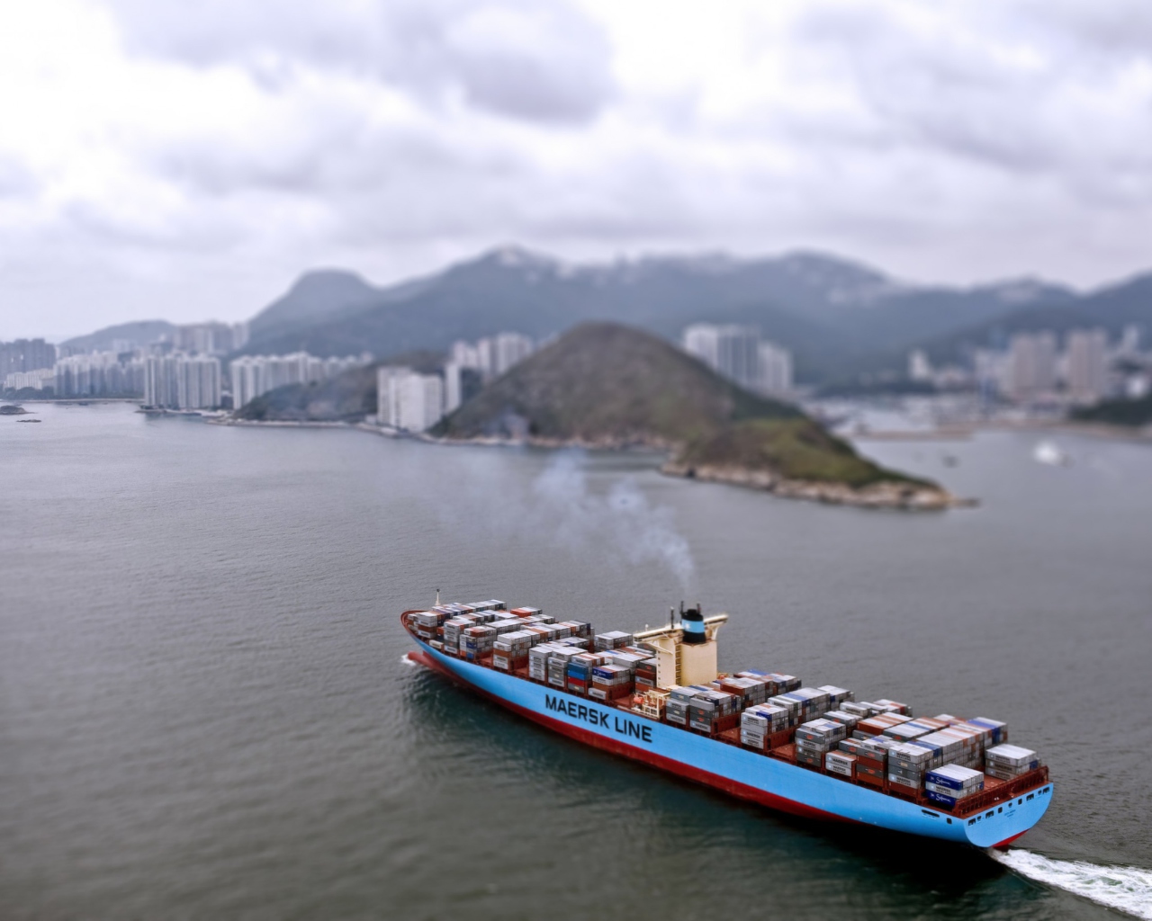 Das Maersk Line Ship Wallpaper 1280x1024