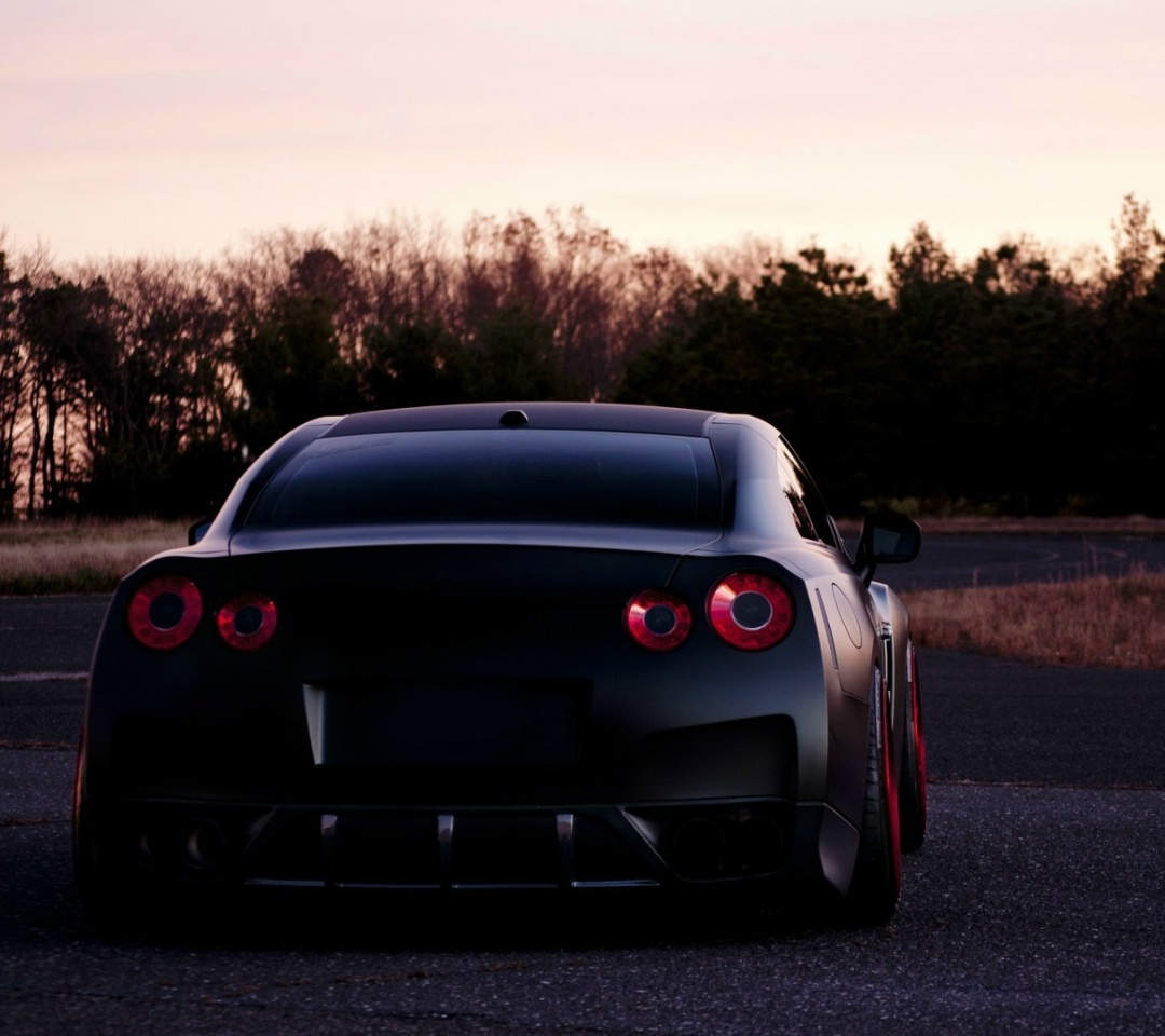 Nissan GT R wallpaper 1080x960