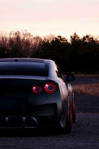 Nissan GT R screenshot #1 320x480