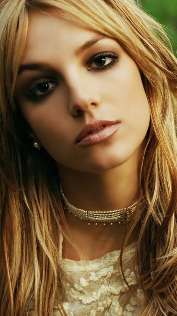 Обои Britney Spears 750x1334