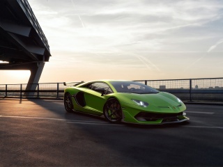 Das Lamborghini Aventador SVJ Wallpaper 320x240