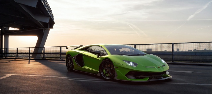 Fondo de pantalla Lamborghini Aventador SVJ 720x320