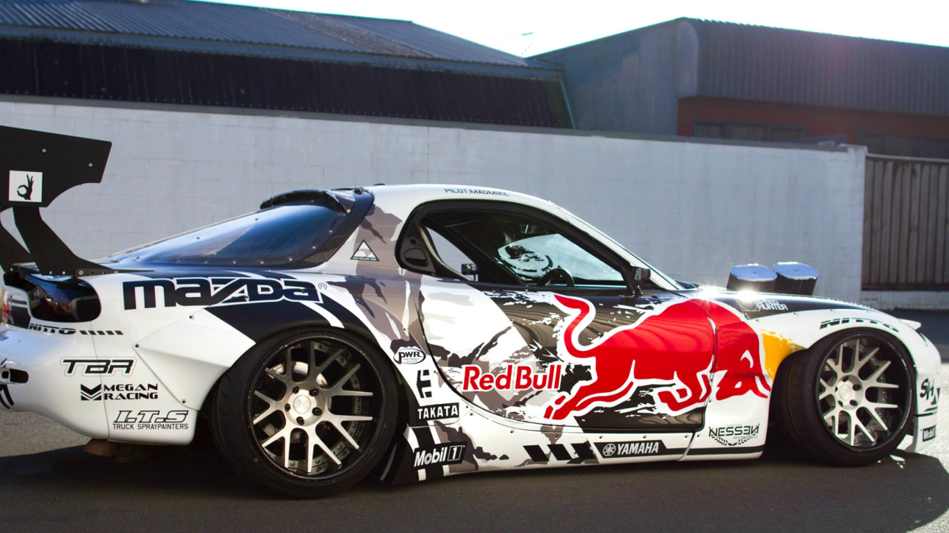 Fondo de pantalla Mad Mike RedBull RX7 Drifting 1366x768