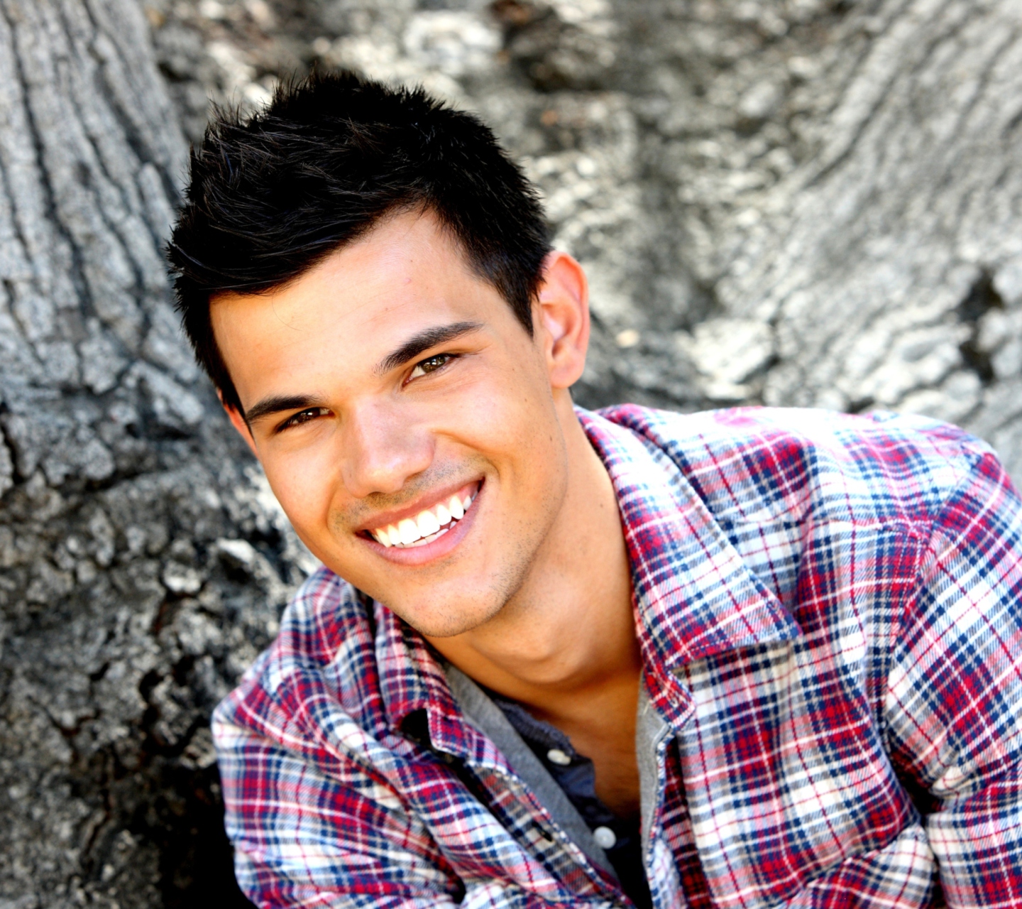 Fondo de pantalla Taylor Lautner 1440x1280