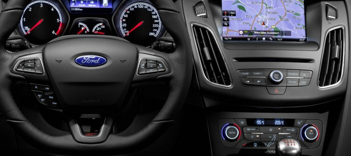 Fondo de pantalla Ford Focus St 2015 720x320