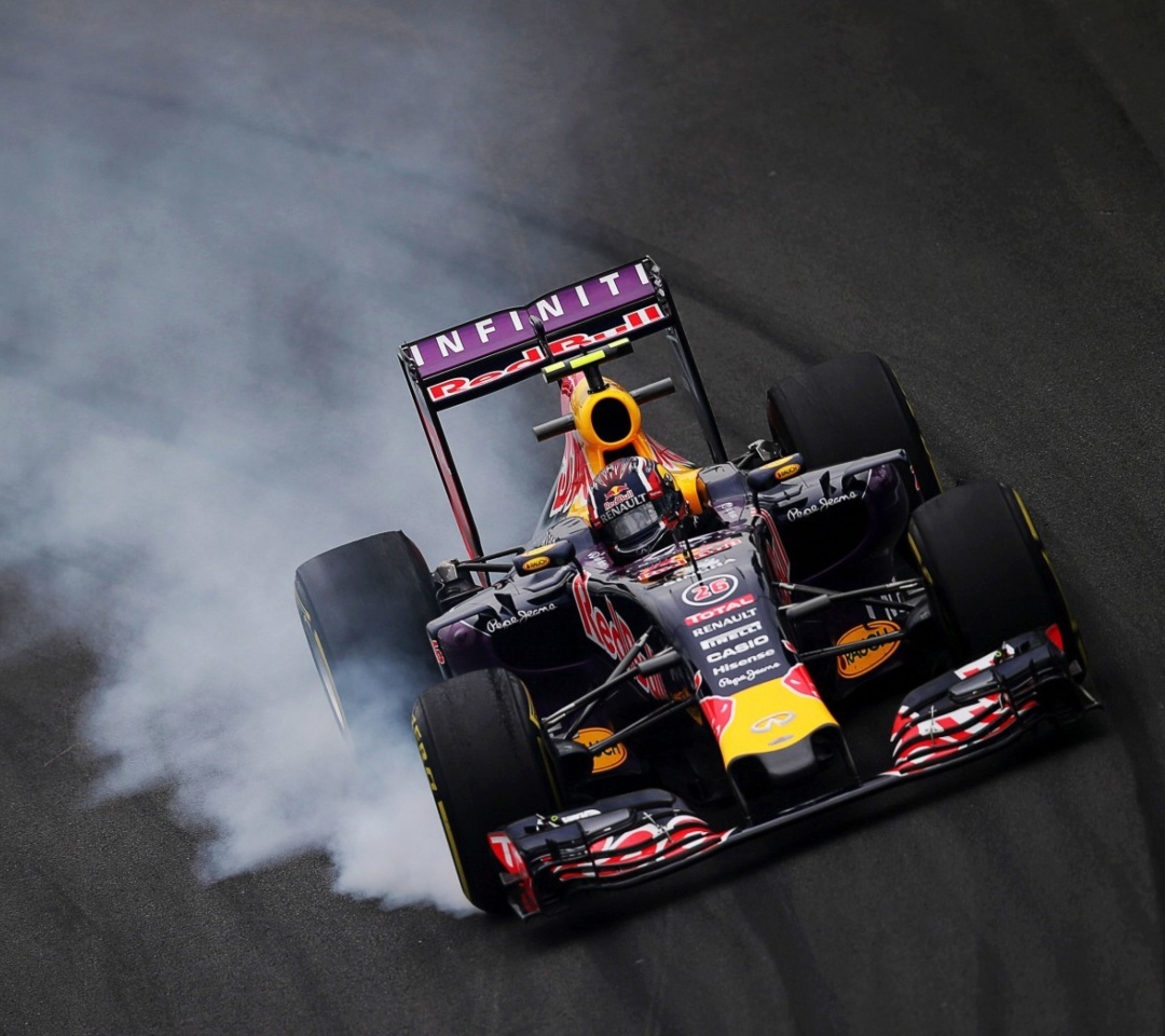 Fondo de pantalla Red Bull F1 Infiniti 1080x960