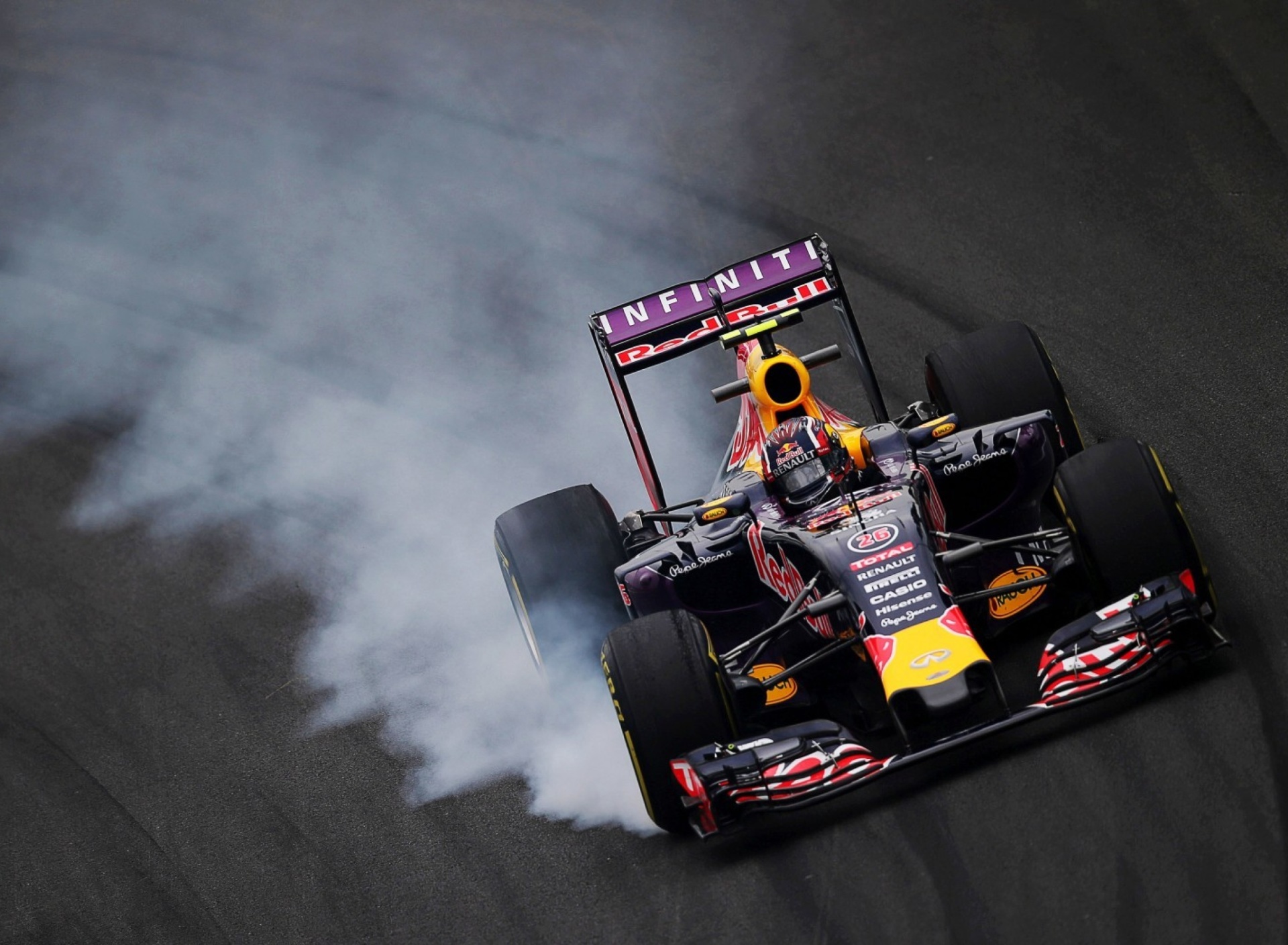 Fondo de pantalla Red Bull F1 Infiniti 1920x1408