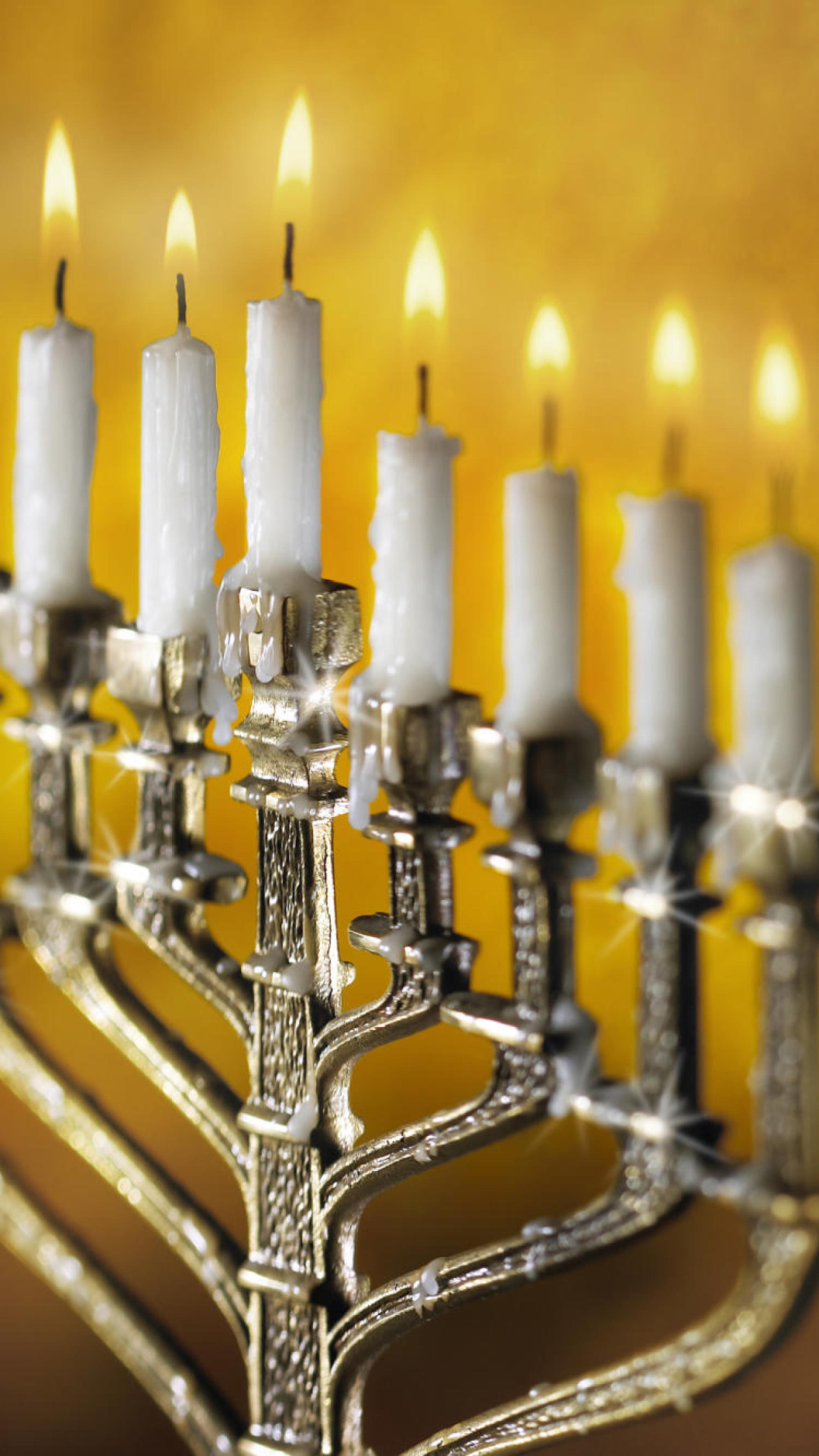 Fondo de pantalla Lighting of Menorah in Jerusalem 1080x1920