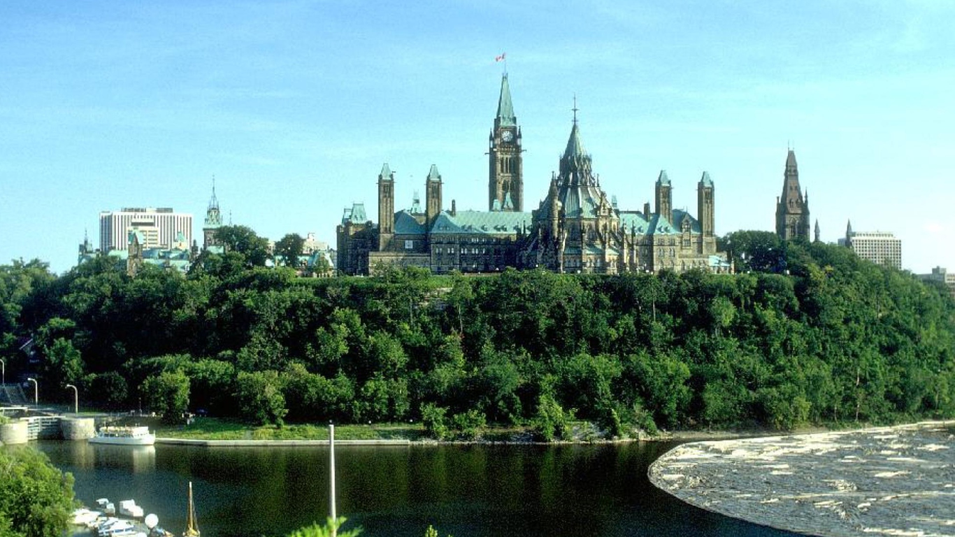 Screenshot №1 pro téma Ottawa Canada Parliament 1366x768