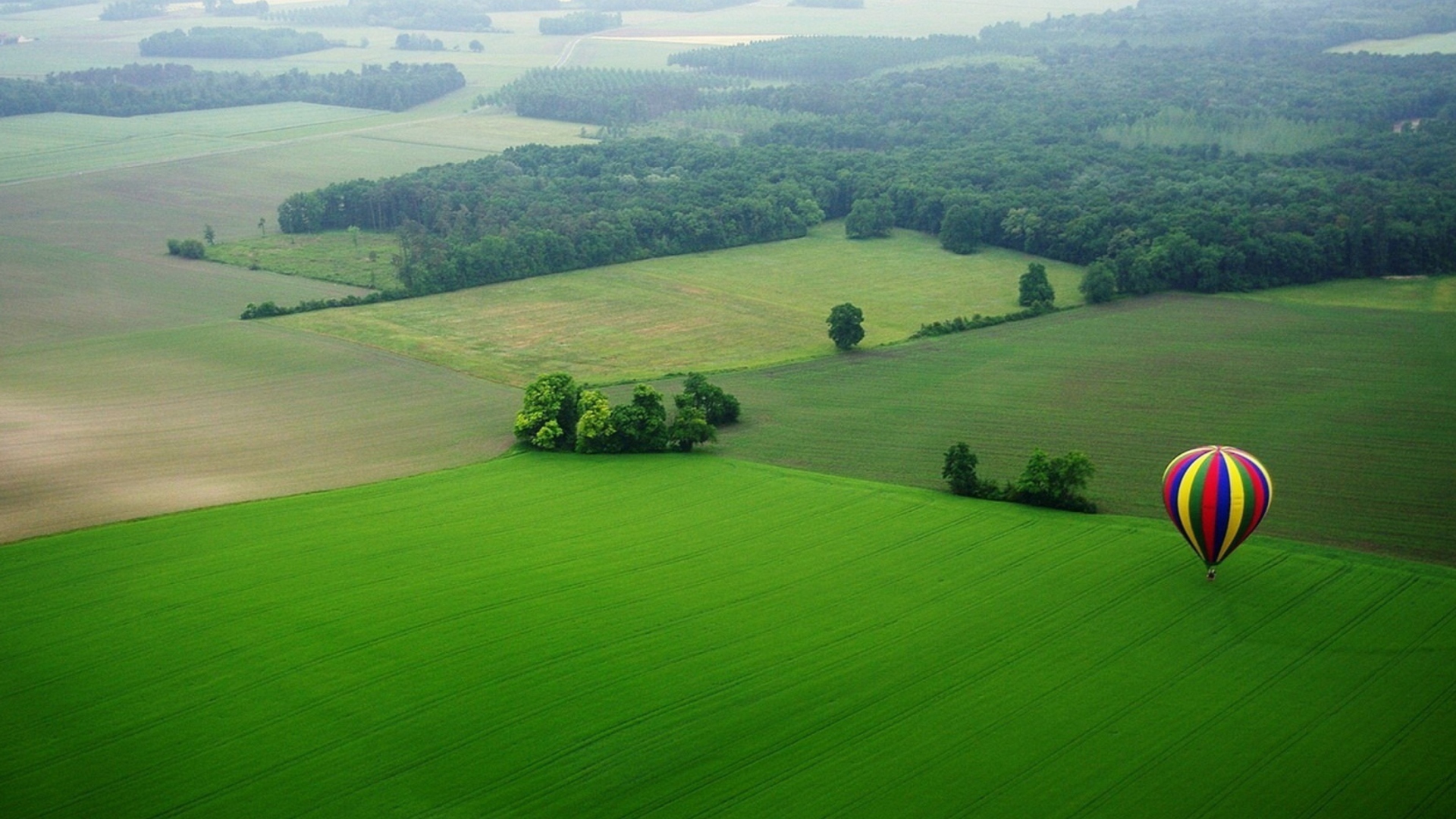 Screenshot №1 pro téma Balloon And Beautiful Landscape 1920x1080