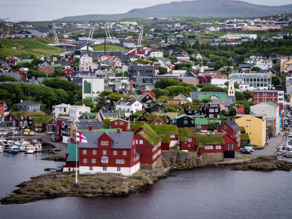 Das Torshavn City on Faroe Island Wallpaper 1024x768