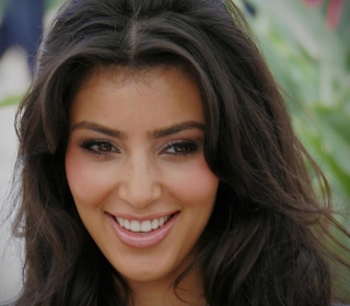 Kim Kardashian - Obrázkek zdarma pro iPad