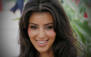 Kim Kardashian - Obrázkek zdarma pro 480x320