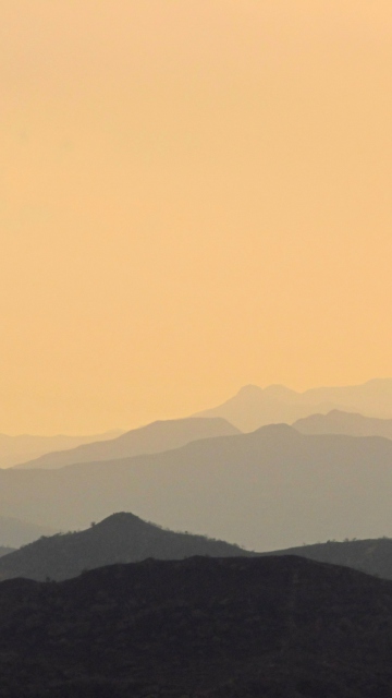 Screenshot №1 pro téma Foggy Mountains 360x640
