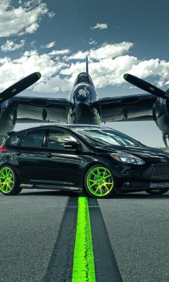 Fondo de pantalla Ford Focus ST with Jet 240x400