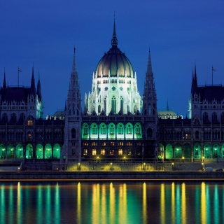 Kostenloses Parliament Building Budapest Hungary Wallpaper für 1024x1024