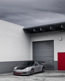 Das Porsche 911 Near Garage Wallpaper 128x160