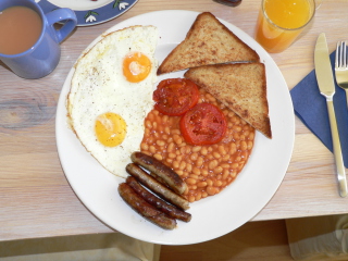 Das English Breakfast Wallpaper 320x240