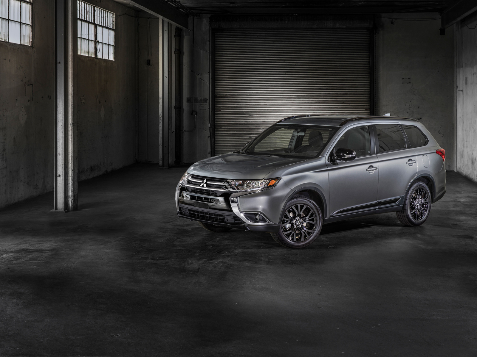 Das Mitsubishi Outlander 2018 Wallpaper 1600x1200