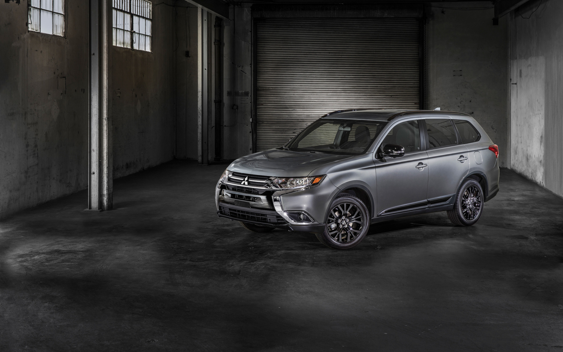 Обои Mitsubishi Outlander 2018 1920x1200