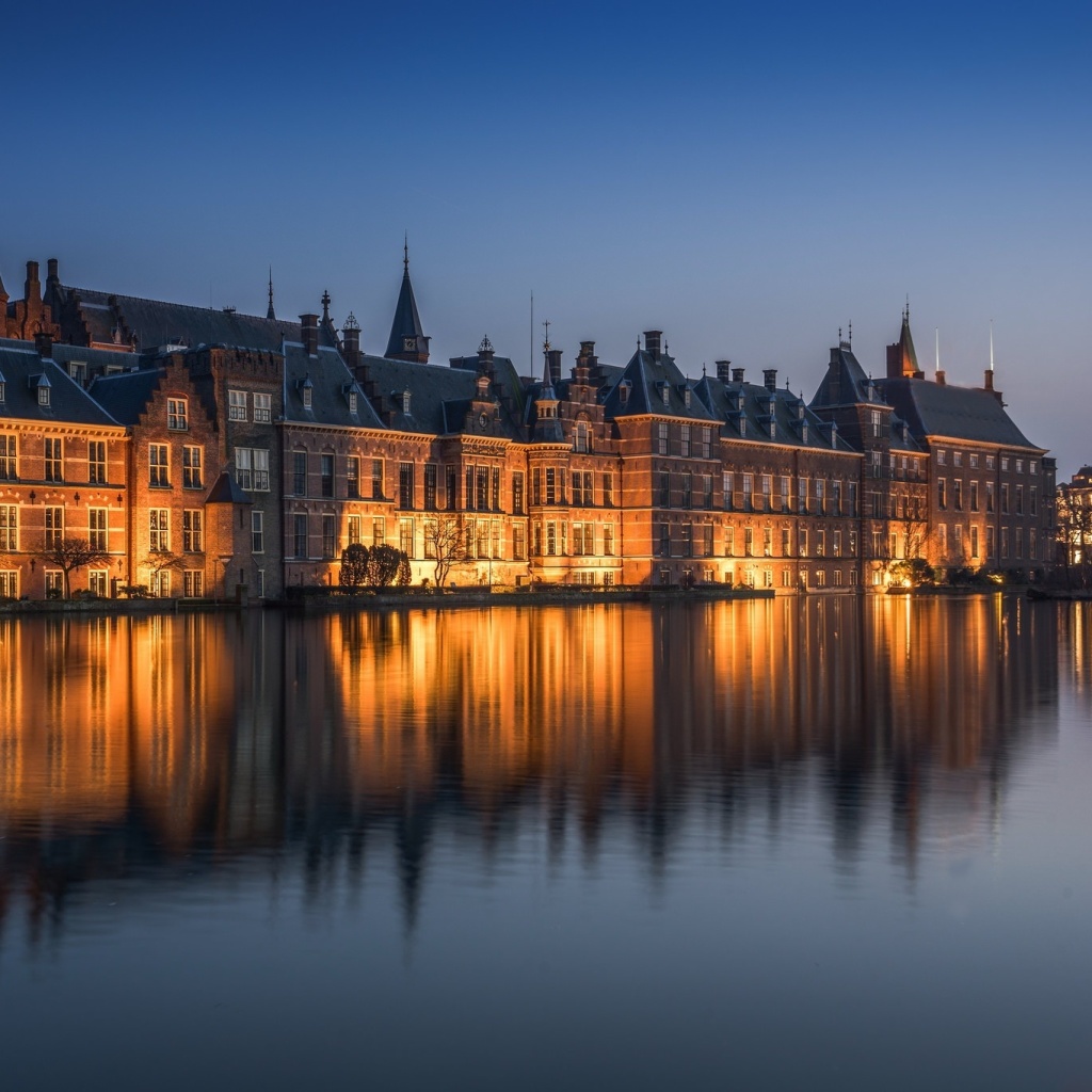 Обои Binnenhof in Hague 1024x1024