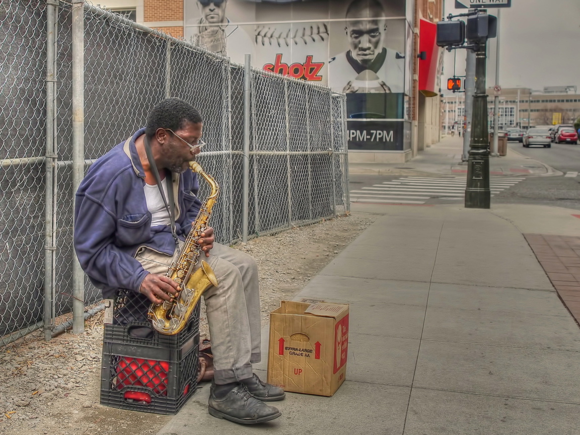 Sfondi Jazz saxophonist Street Musician 1152x864