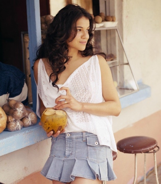 Michelle Rodriguez - Obrázkek zdarma pro iPhone 5S