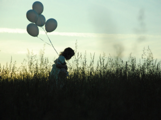 Little Girl With Balloons screenshot #1 320x240