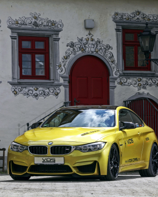 BMW M4 F82 GTS - Obrázkek zdarma pro 768x1280