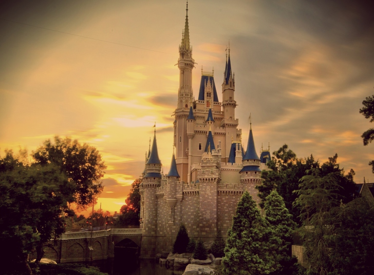 Vintage Castle wallpaper